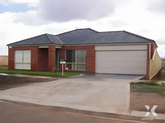 13 Toledo Crescent, Point Cook, Vic 3030