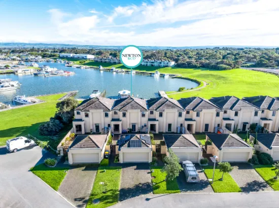 13 Vesta Drive, Hindmarsh Island, SA 5214