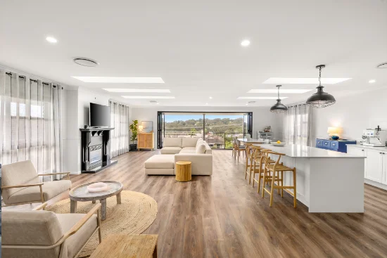 13 Vista Parade, Bateau Bay, NSW 2261 - Sold