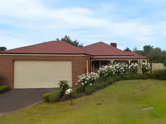13 Waltham Drive, Mornington, Vic 3931