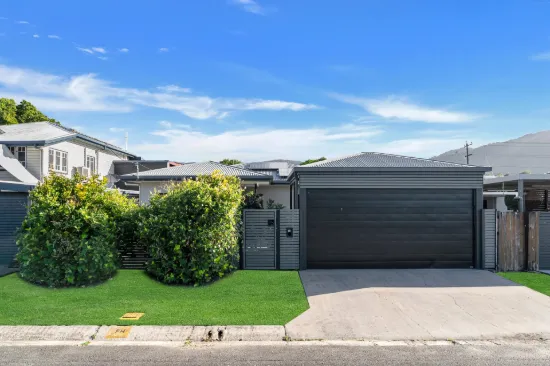 13 Ward Street, Mooroobool, Qld 4870