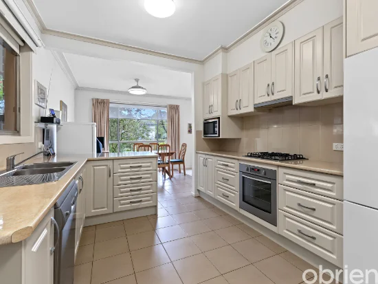 13 Warnes Road, Mitcham, Vic 3132