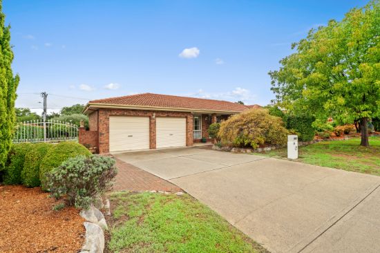 13 William Hudson Crescent, Monash, ACT 2904