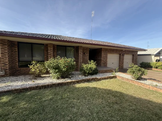 13 Wyndham Ave, Forbes, NSW 2871