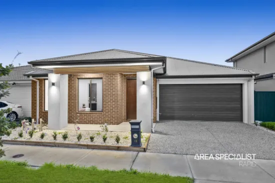 13 Zebu Drive, Clyde North, Vic 3978