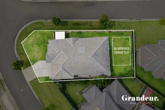 131 Robey Avenue, Middleton Grange, NSW 2171