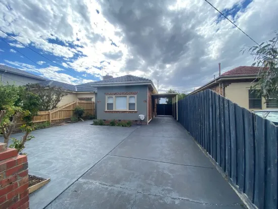 131A Oakleigh Road, Carnegie, Vic 3163