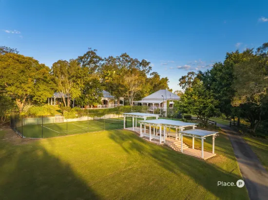 132 Gold Creek Road, Brookfield, Qld 4069