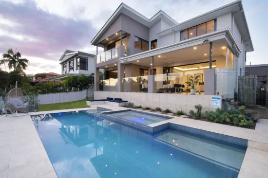 133 Allambi Avenue, Broadbeach Waters, Qld 4218