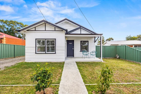 1332 Geelong Road, Mount Clear, Vic 3350 - For Rent