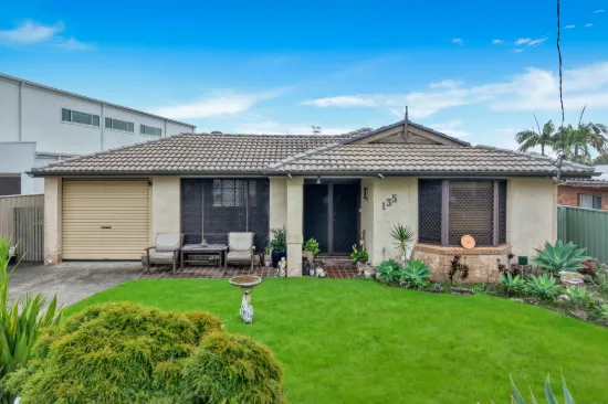 135 Broken Bay Rd, Ettalong Beach, NSW 2257