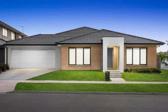 135 Holyoake Parade, Manor Lakes, Vic 3024 - For Sale