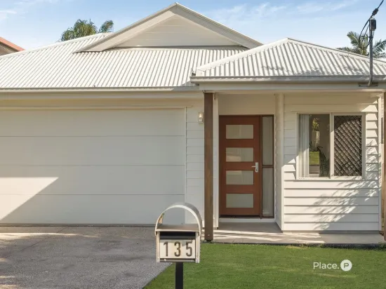 135 Scarborough Road, Redcliffe, Qld 4020