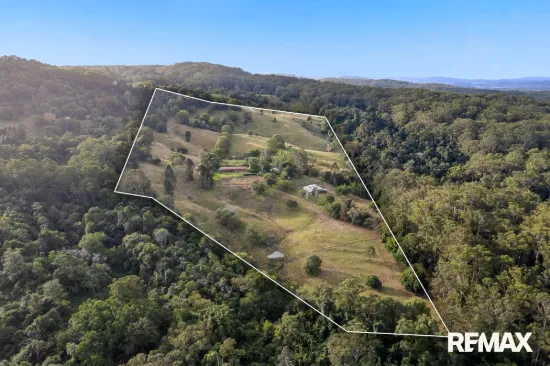 136 Hillcrest Road, Kiamba, Qld 4560