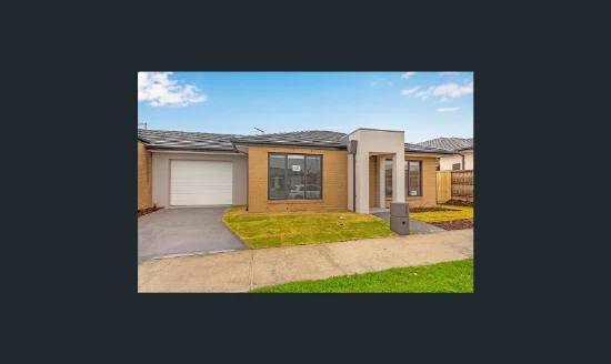 137 Holyoake Parade, Manor Lakes, Vic 3024