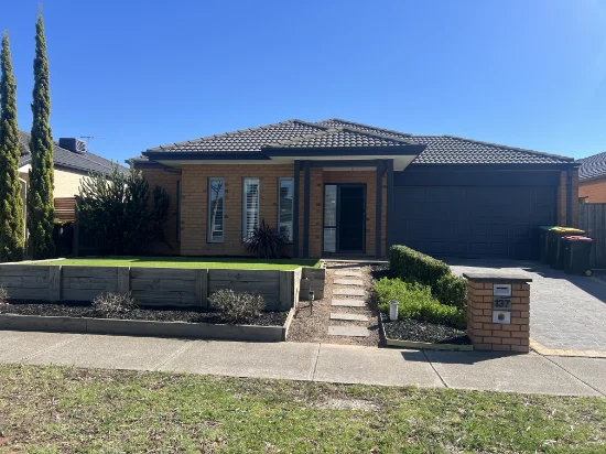 137 Inverell Parkway, Tarneit, Vic 3029 - For Rent