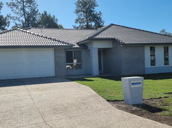 137 Relesah Drive, Ningi, Qld 4511
