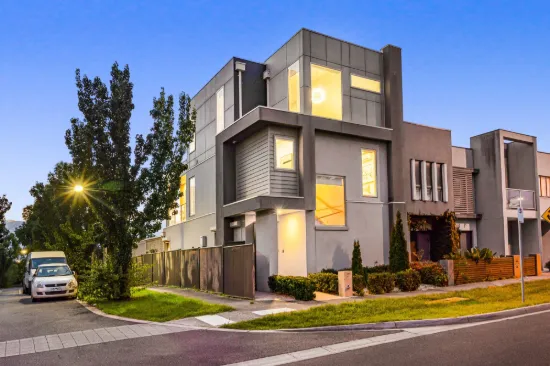 139 The Esplanade, Caroline Springs VIC 3023-Image