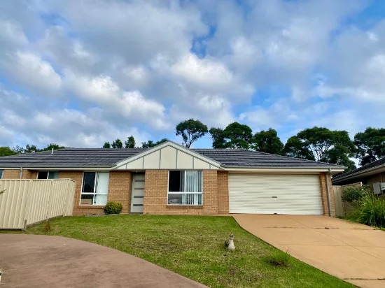 13B Curta Place, South Nowra NSW 2541 - For Rent