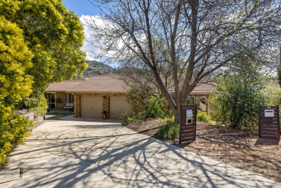 14 & 14A Butlin Place, Theodore, ACT 2905