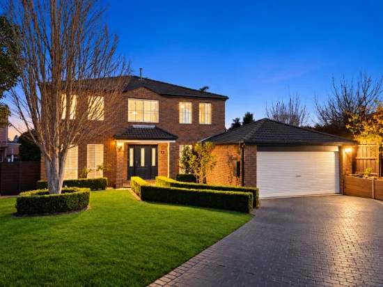 14 Balmoral Court, Frankston South, Vic 3199