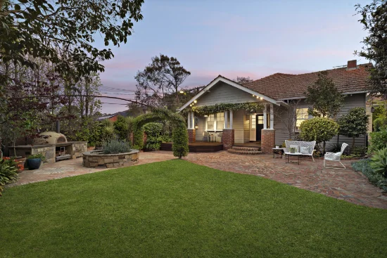 14 Banks Avenue, Hampton, Vic 3188