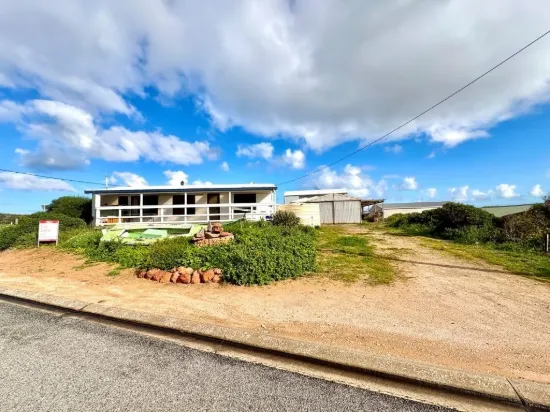 14 Bay Road, Venus Bay, SA 5607