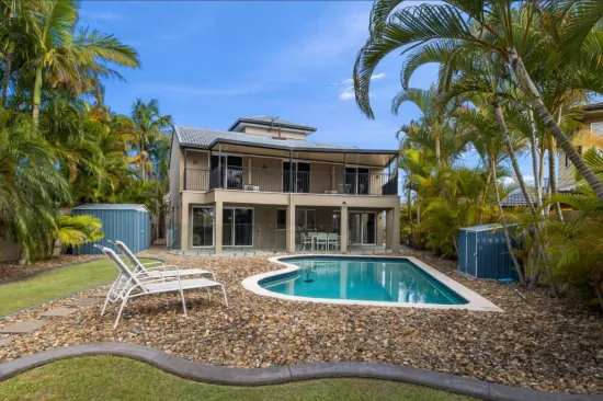 14 Bermuda Street, Broadbeach Waters, Qld 4218