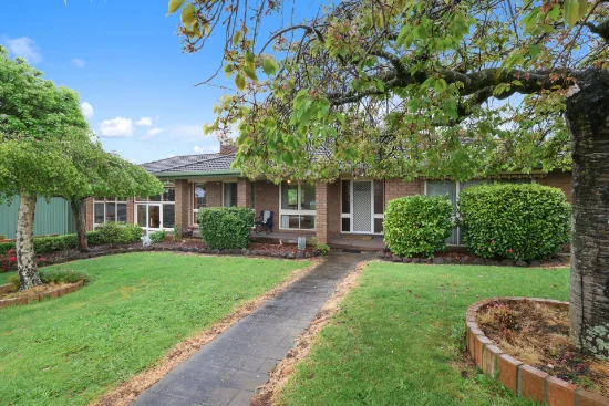14 Beverley Street, Drouin East, Vic 3818 - For Sale