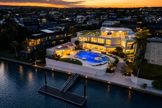 14 Binda Place, Sorrento, Qld 4217