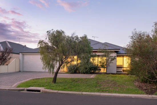 14 Birkdale Green, Dunsborough, WA 6281 - For Rent