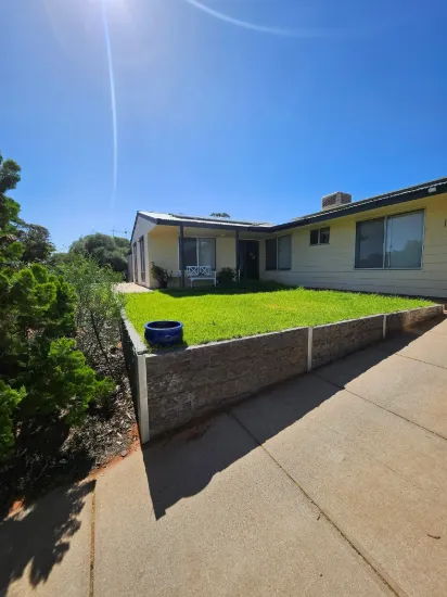14 Bopeechee St, Roxby Downs, SA 5725
