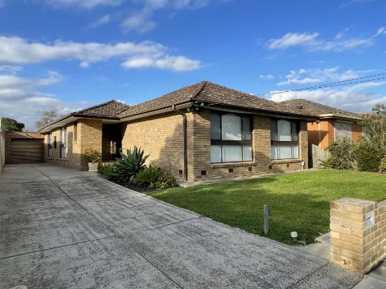 14 Camara street, St Albans, Vic 3021
