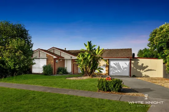 14 Clarendon Drive, Melton South, Vic 3338