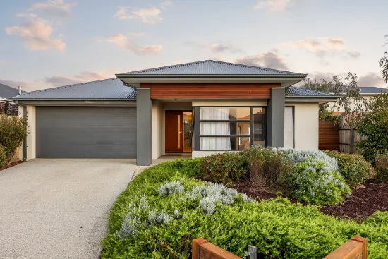 14 Cleary Street, Armstrong Creek, Vic 3217