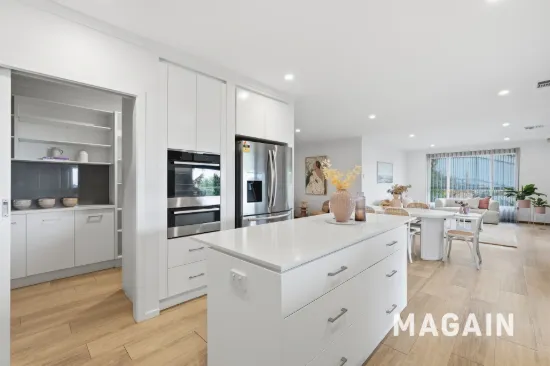 14 Coachwood Drive, Aberfoyle Park, SA 5159