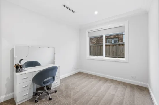 14 Commonwealth Circuit, Donnybrook, Vic 3064-Image
