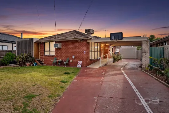 14 Cook Road, Melton South, Vic 3338