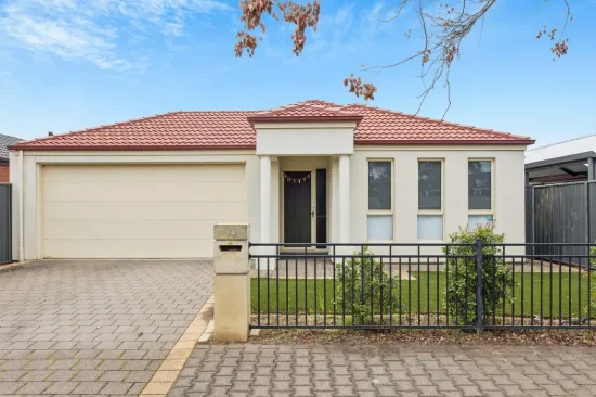 14 Coonawarra Avenue, Andrews Farm, SA 5114