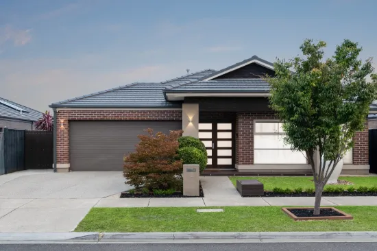 14 Cootamundra Drive, Armstrong Creek, Vic 3217