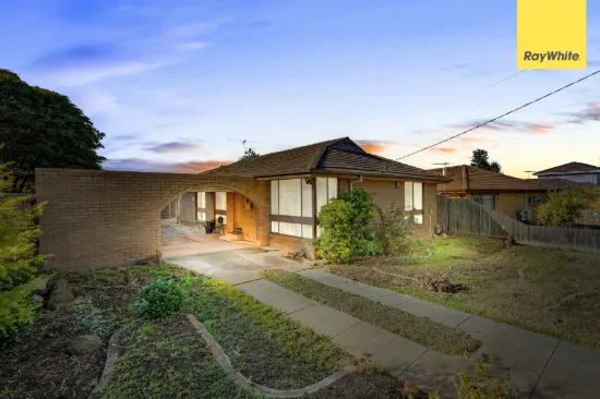 14 Curlew Close, Melton, Vic 3337