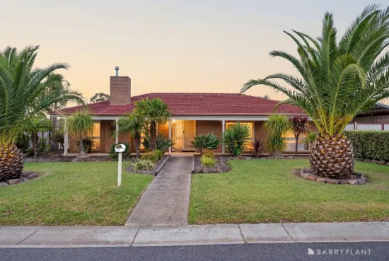 14 Dunvegan Drive, Kurunjang, Vic 3337
