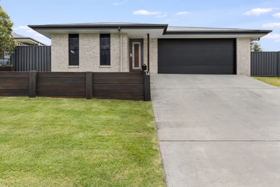 14 Excalibur Crescent, Southside, Qld 4570
