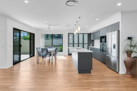 14 Forrest Avenue, Molendinar, Qld 4214