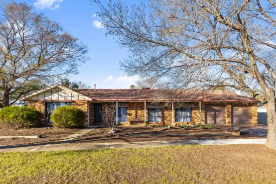 14 Frances Court, Ashmont, NSW 2650