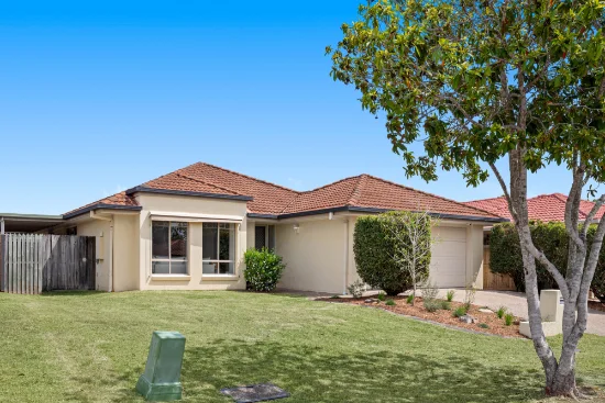 14 Friend Street, Wakerley, Qld 4154