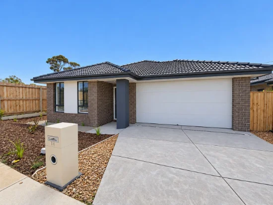14 Geometry Drive, Charlemont, Vic 3217 - For Rent