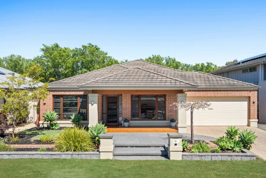 14 Geranium Court, Berwick VIC 3806 - For Sale