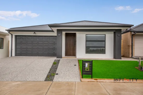 14 Glasgow Cres, Tarneit, Vic 3029
