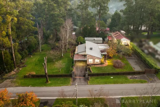 14 Glen Road, Cockatoo, Vic 3781